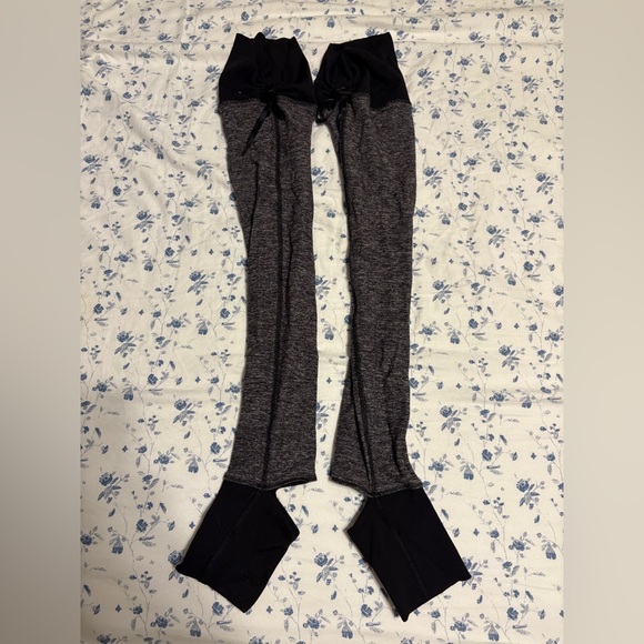 Lululemon leg warmers - Picture 1 of 3